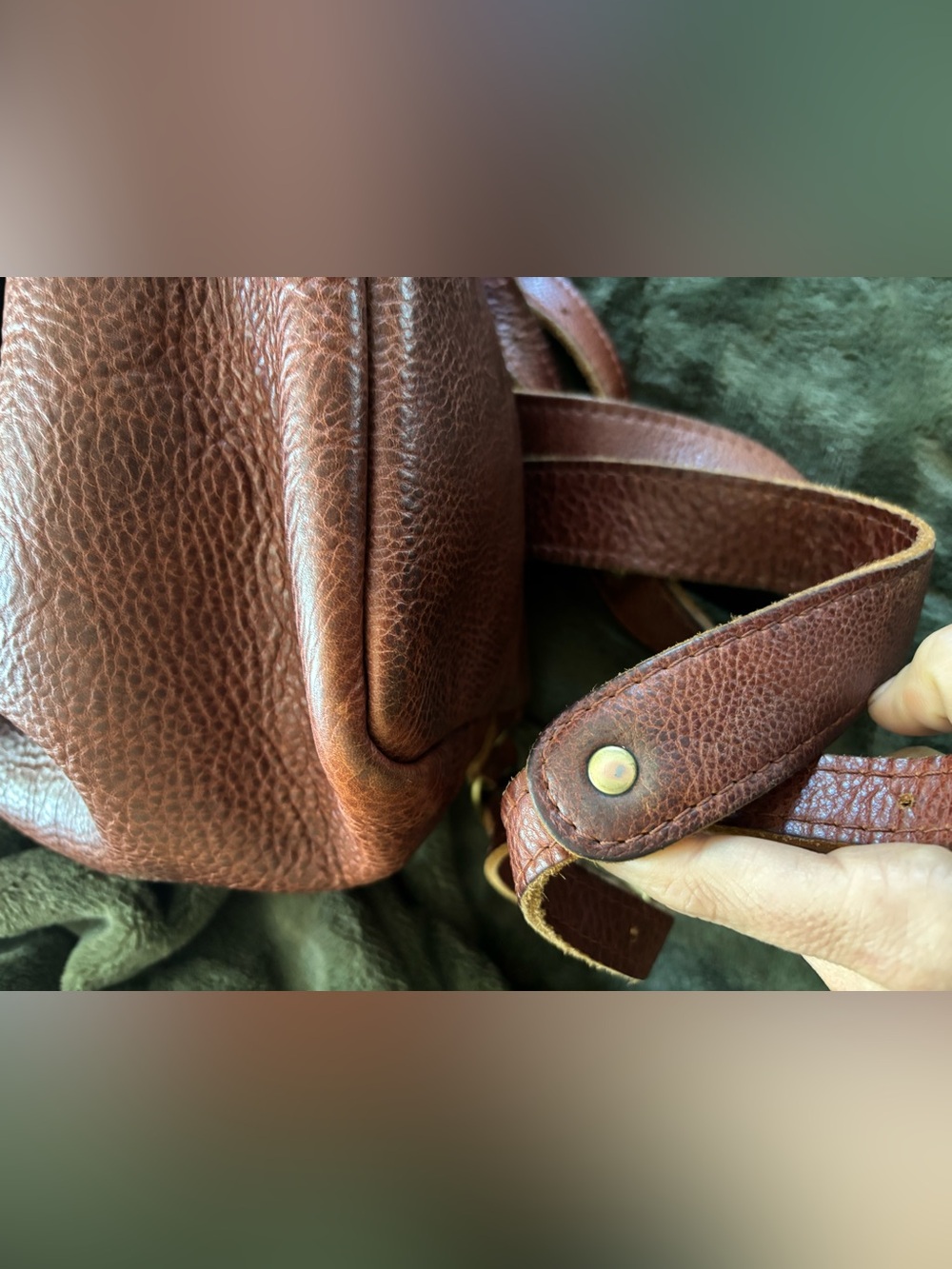 Portland Leather Nutmeg Brown Pebbled Leather Bucket Backpack - Picture 12 of 13